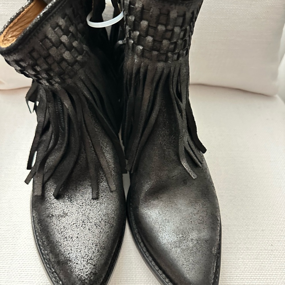 Frye Metallic Black Fringed Ankle Boots size 9 - Picture 7 of 7